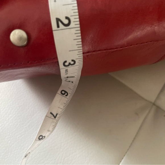 HOBO INTERNATIONAL Paulina Venice red Handbag has some wear please check picture - Picture 13 of 16
